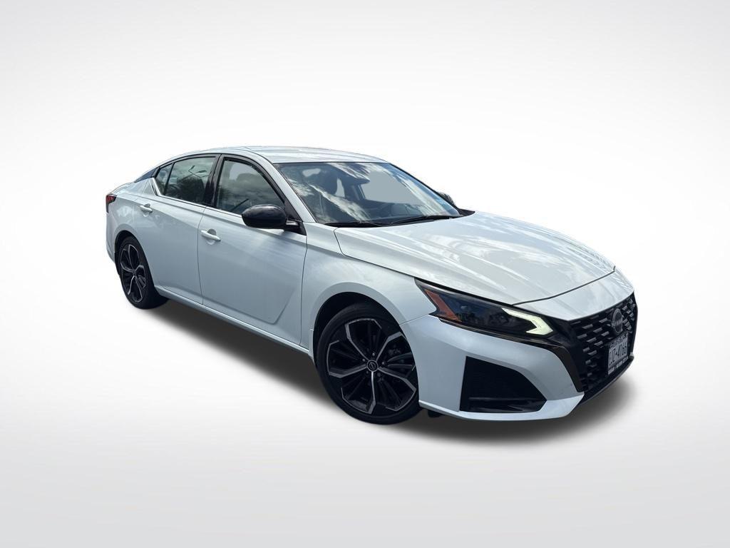 used 2023 Nissan Altima car, priced at $22,727