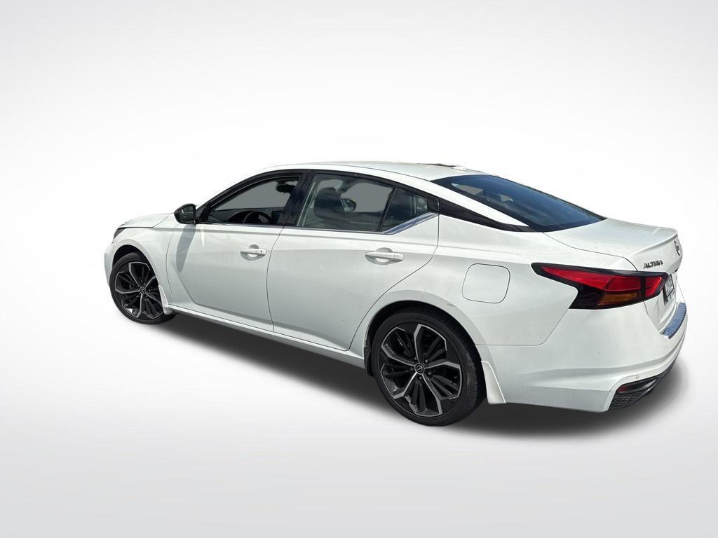 used 2023 Nissan Altima car, priced at $22,727