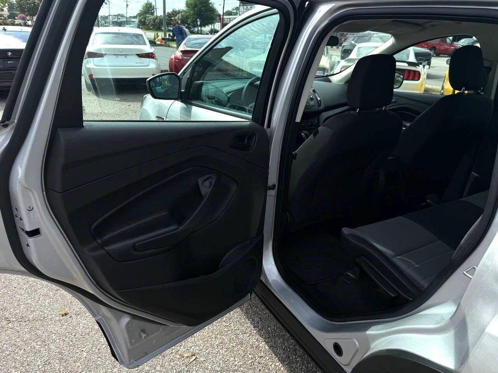 2019 Ingot Silver Metallic Ford Escape