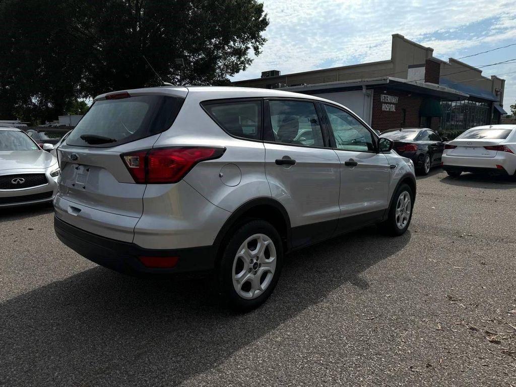 2019 Ingot Silver Metallic Ford Escape