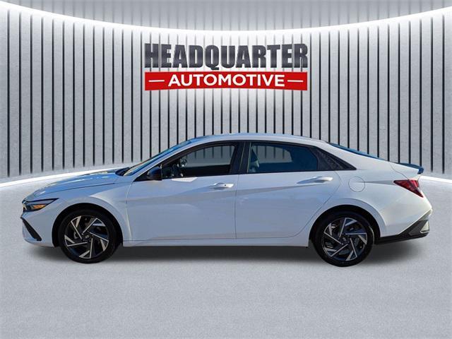 used 2025 Hyundai Elantra car, priced at $20,559
