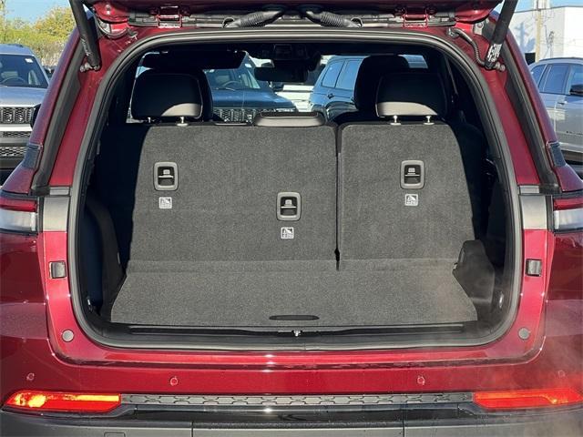 new 2025 Jeep Grand Cherokee car, priced at $48,333