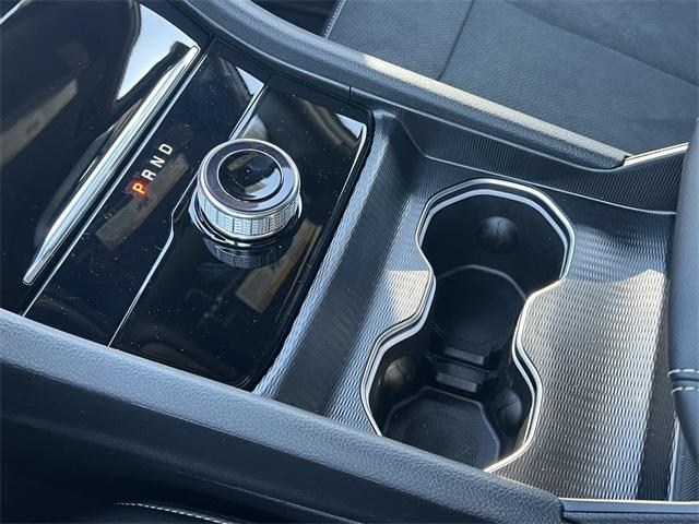 new 2025 Jeep Grand Cherokee car, priced at $43,938