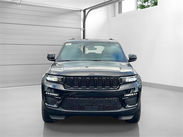 new 2025 Jeep Grand Cherokee car, priced at $49,722