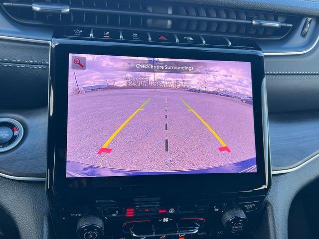 new 2025 Jeep Grand Cherokee car, priced at $47,232