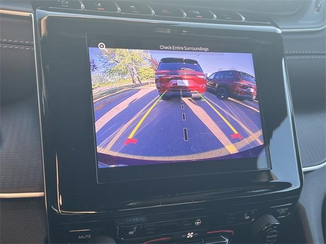 new 2025 Jeep Grand Cherokee car, priced at $43,938