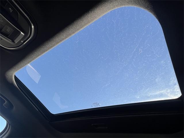 new 2025 Jeep Grand Cherokee car, priced at $40,156