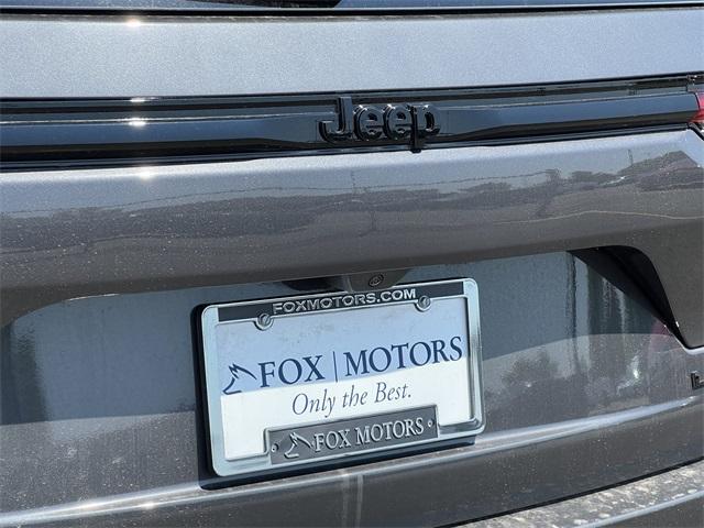 new 2025 Jeep Grand Cherokee car, priced at $48,333