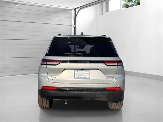 new 2025 Jeep Grand Cherokee car, priced at $43,708