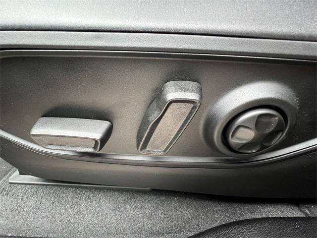 used 2025 Jeep Grand Cherokee L car, priced at $50,133