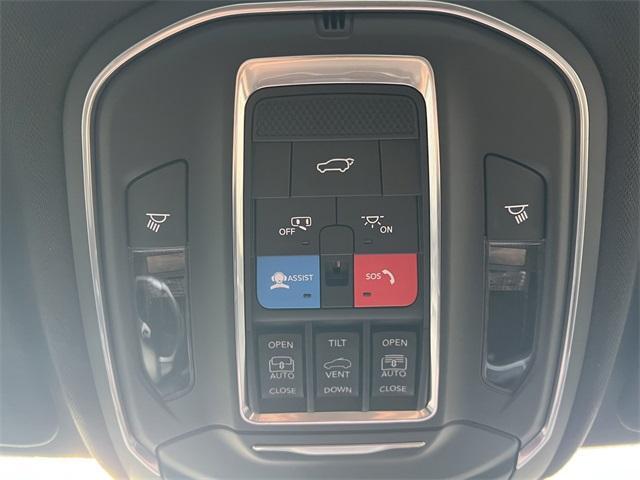 new 2026 Jeep Grand Cherokee car, priced at $47,784