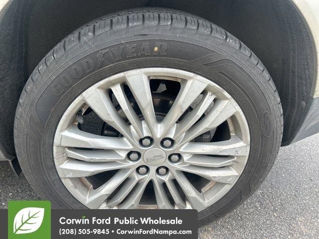 used 2017 Cadillac XT5 car, priced at $10,989