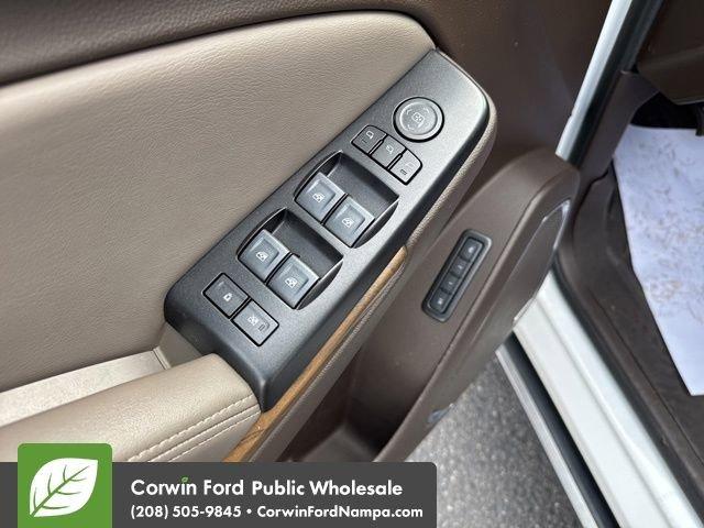 used 2020 GMC Yukon XL car, priced at $30,717