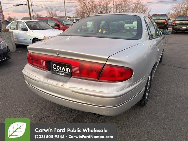 used 2002 Buick Regal car, priced at $3,499