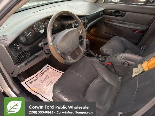 used 2002 Buick Regal car, priced at $3,499