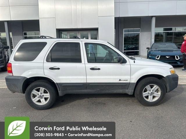 used 2006 Ford Escape car, priced at $5,999