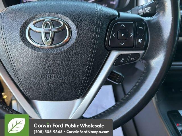 used 2018 Toyota Highlander car, priced at $18,500