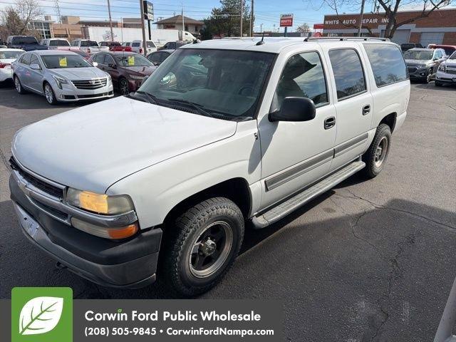 used 2005 Chevrolet Suburban car, priced at $5,500
