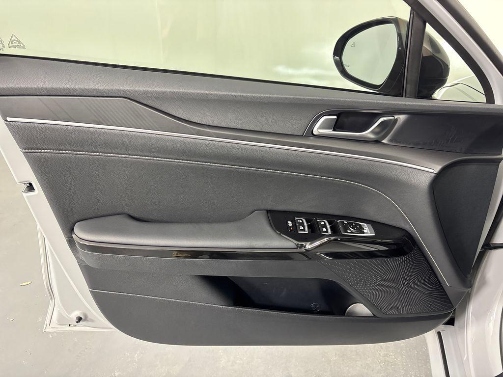 used 2026 Kia K5 car, priced at $28,924