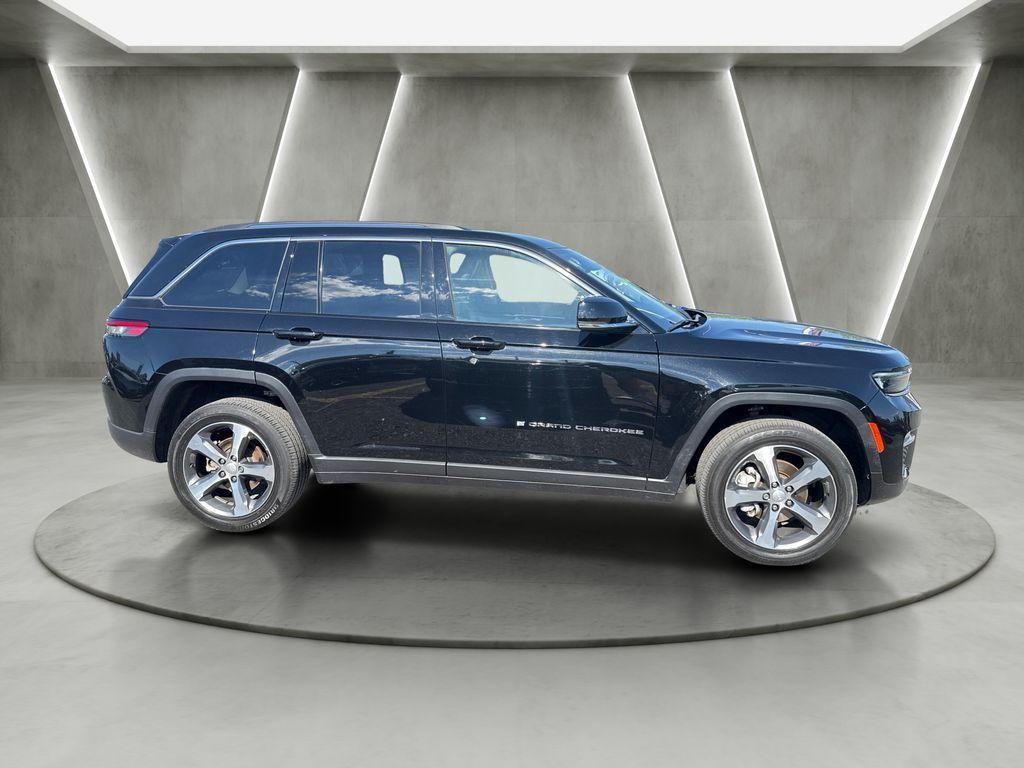 used 2023 Jeep Grand Cherokee car, priced at $31,343