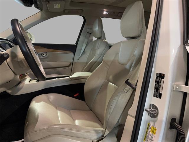 used 2022 Volvo XC90 Recharge Plug-In Hybrid car, priced at $29,250