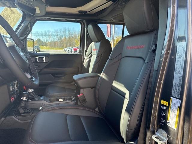 new 2025 Jeep Gladiator car, priced at $60,756