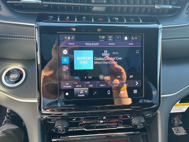 new 2025 Jeep Grand Cherokee car, priced at $44,969