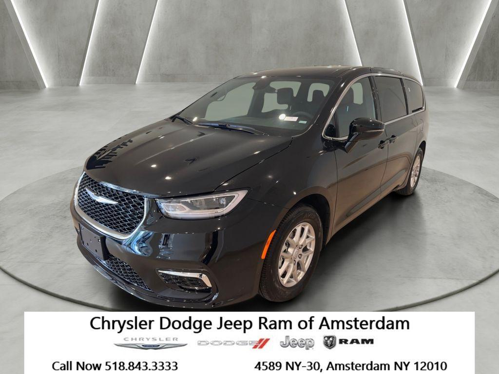 used 2026 Chrysler Pacifica car, priced at $35,400