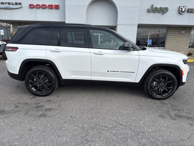 new 2025 Jeep Grand Cherokee car, priced at $51,015