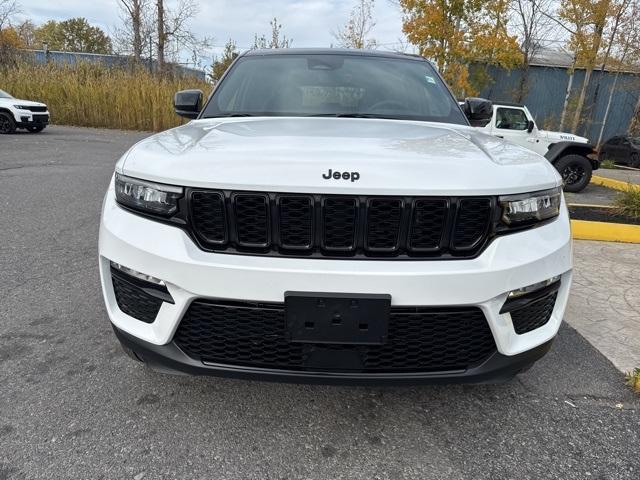 new 2025 Jeep Grand Cherokee car, priced at $51,015