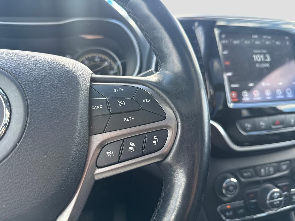 used 2021 Jeep Cherokee car, priced at $20,785