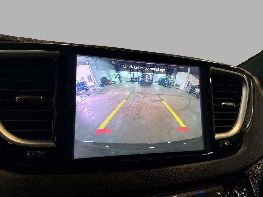 used 2025 Chrysler Pacifica car, priced at $29,500