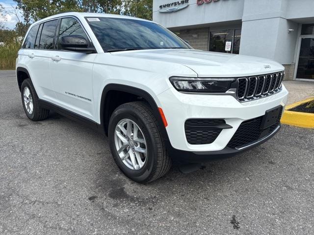 new 2025 Jeep Grand Cherokee car, priced at $40,538