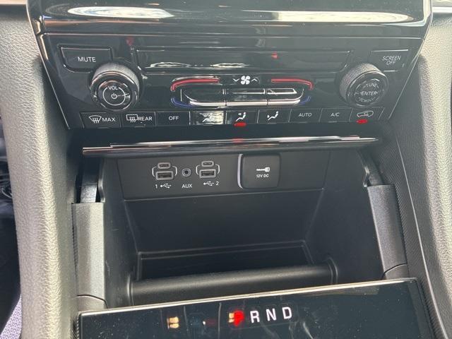 new 2025 Jeep Grand Cherokee car, priced at $40,538