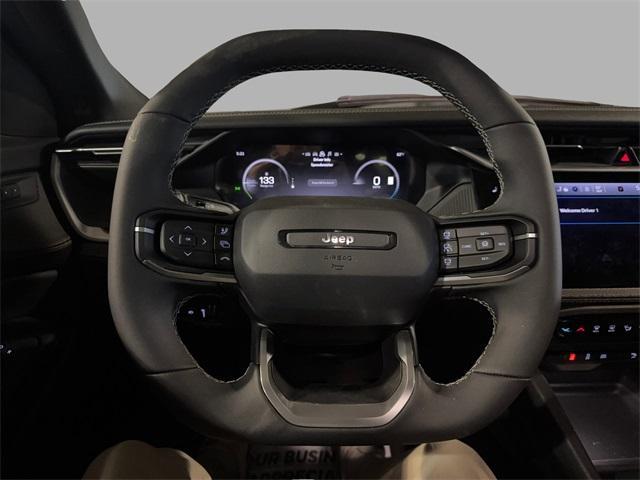 new 2026 Jeep Cherokee car, priced at $45,515