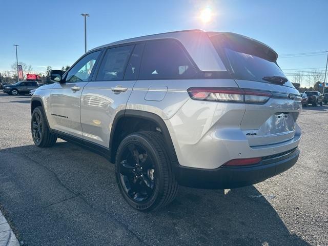 new 2025 Jeep Grand Cherokee car, priced at $46,273