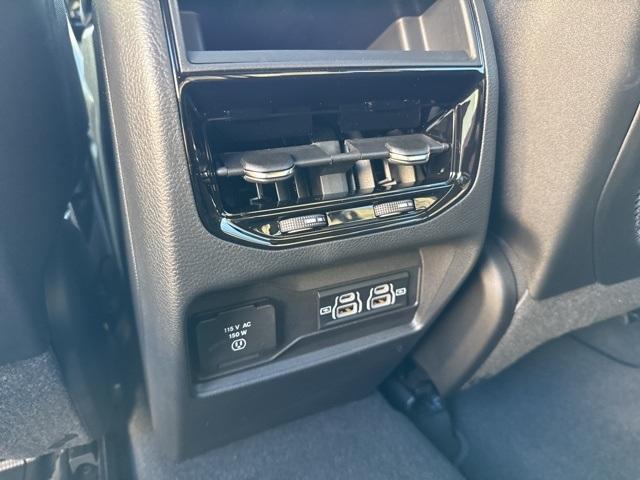 new 2025 Jeep Grand Cherokee car, priced at $46,273