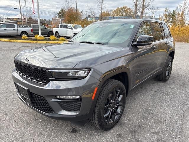 new 2025 Jeep Grand Cherokee car, priced at $51,533