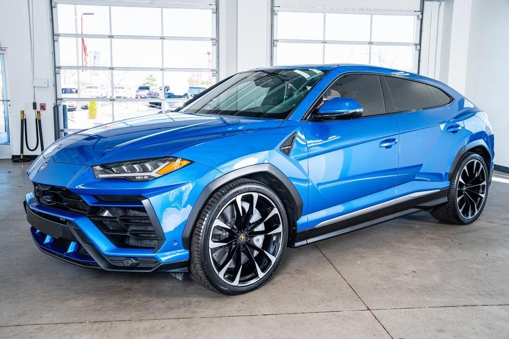 used 2019 Lamborghini Urus car, priced at $160,999