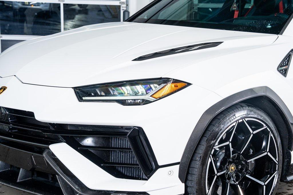 used 2024 Lamborghini Urus car, priced at $299,999