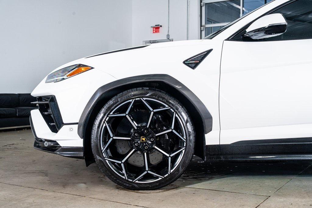 used 2024 Lamborghini Urus car, priced at $299,999