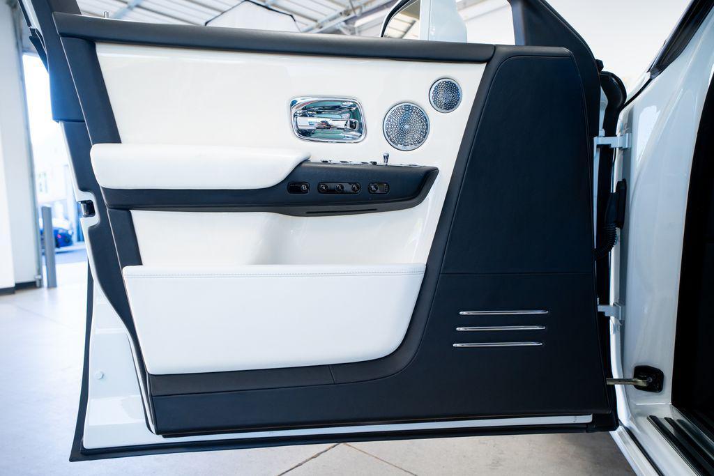 used 2019 Rolls-Royce Phantom car, priced at $289,999