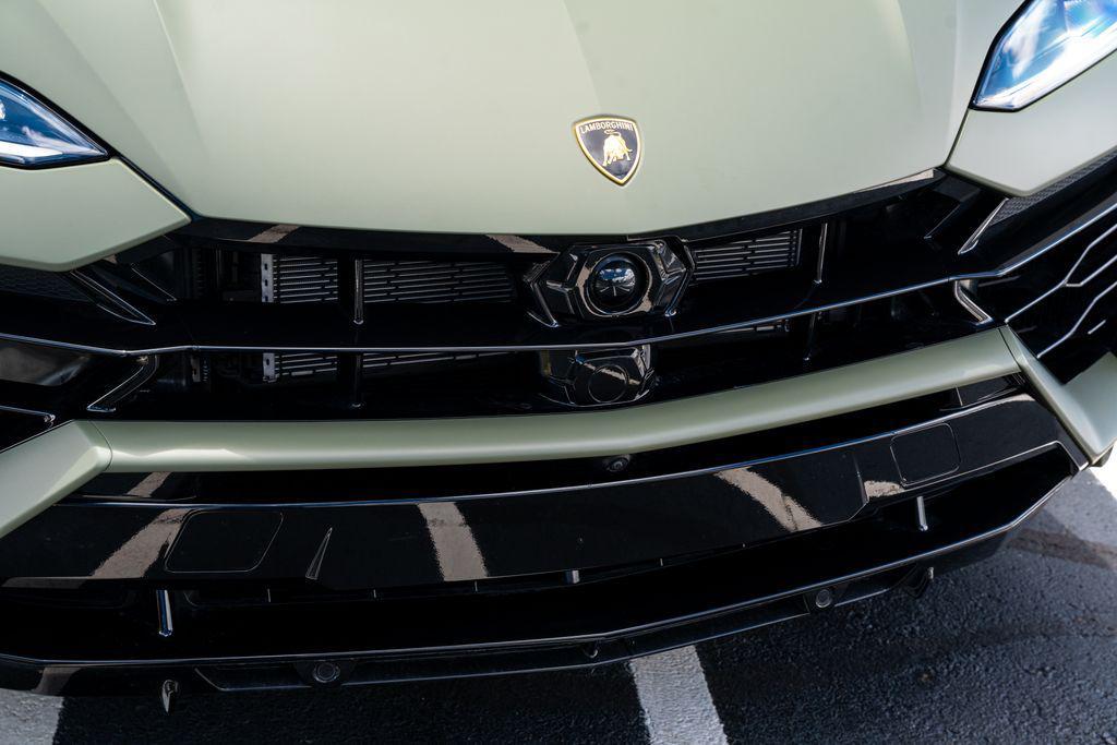 used 2025 Lamborghini Urus car, priced at $291,393