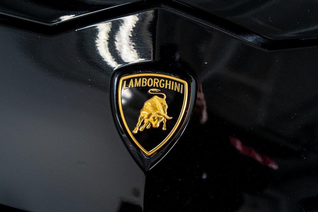 used 2021 Lamborghini Urus car, priced at $186,999