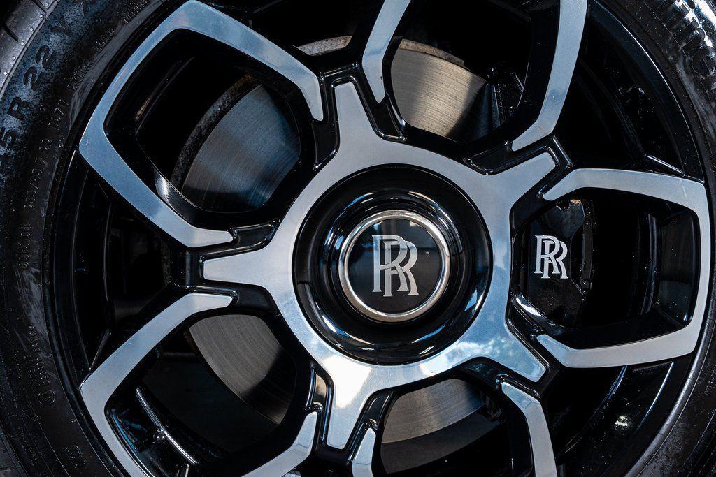used 2022 Rolls-Royce Cullinan car, priced at $349,990