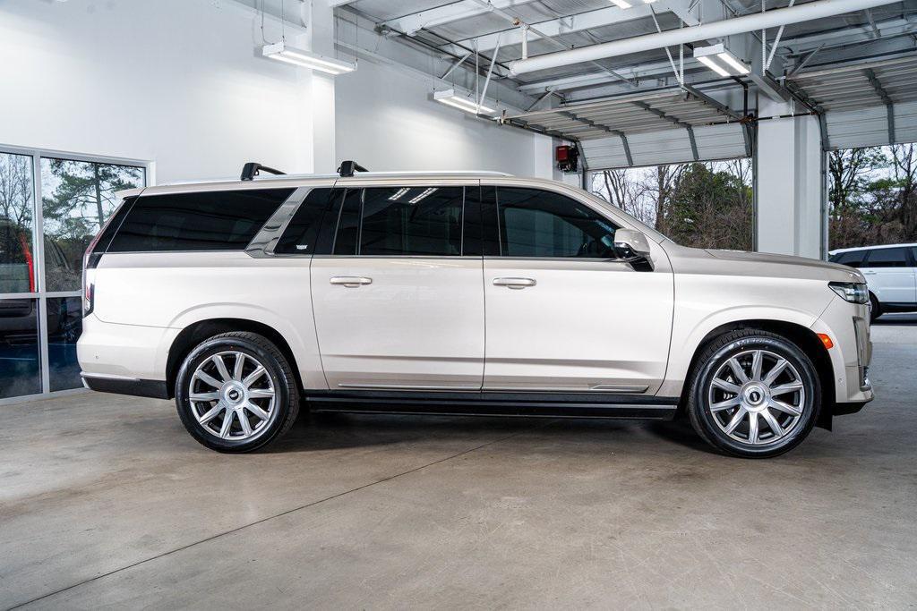 used 2021 Cadillac Escalade ESV car, priced at $55,999
