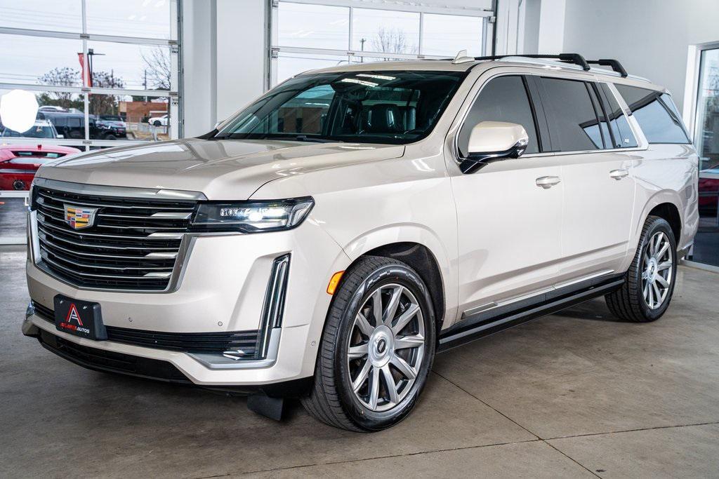 used 2021 Cadillac Escalade ESV car, priced at $55,999