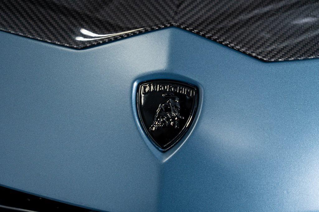 used 2020 Lamborghini Urus car, priced at $229,999