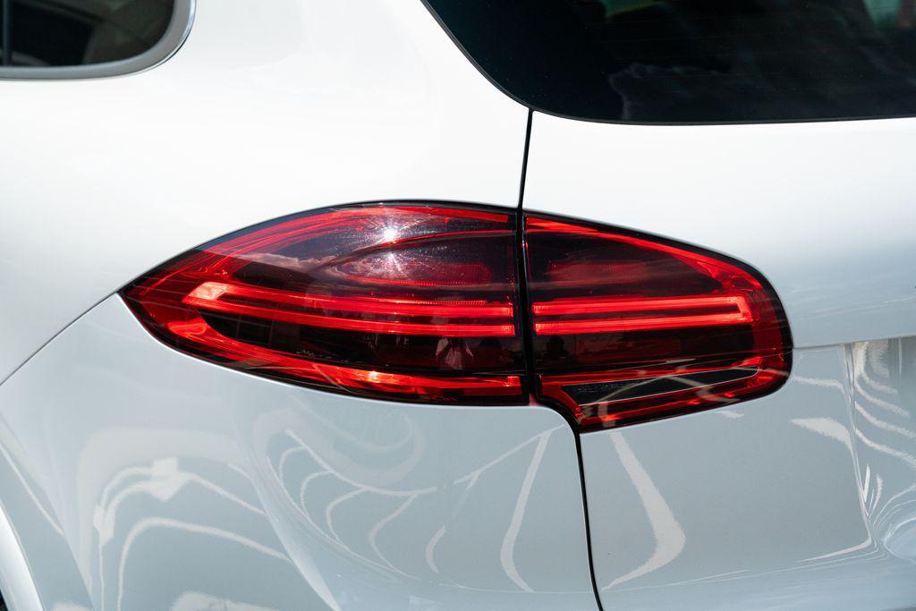 used 2015 Porsche Cayenne car, priced at $35,393
