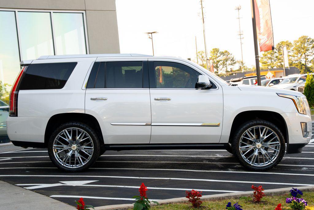 used 2017 Cadillac Escalade car, priced at $23,999